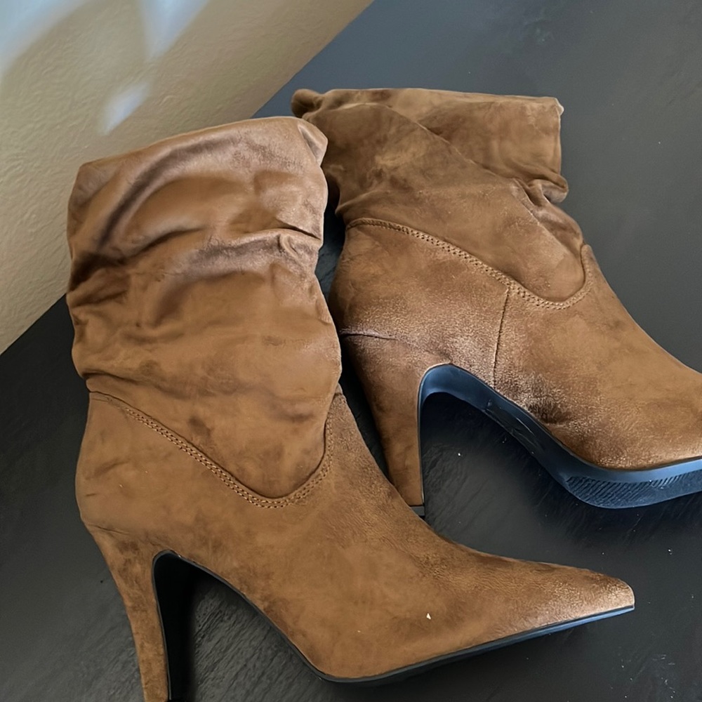 Coffee stretch booties